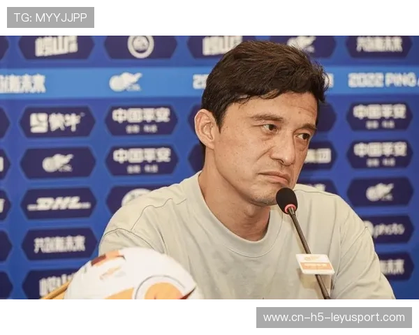 大连新援适应训练快,被称“立刻主力级别” 大连新援适应训练快,被称“立刻主力级别”