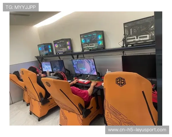 电竞选手训练期间是否需要强制断网管理，电竞职业选手训练时长